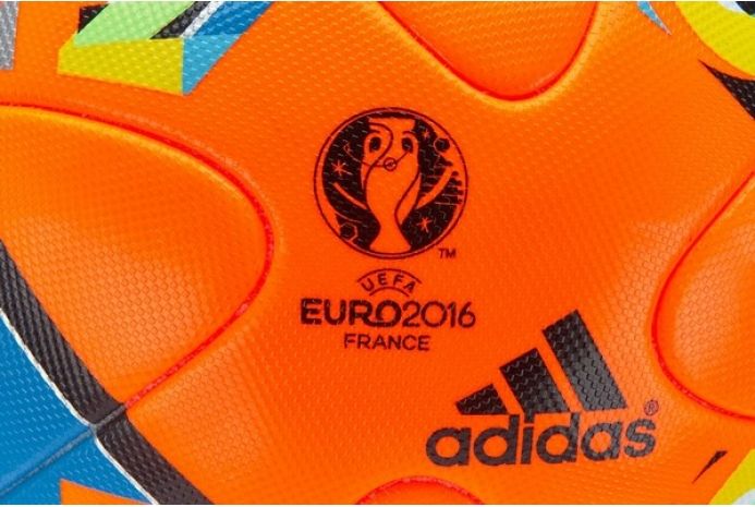 Футбольний м'яч Adidas Euro 2016 OMB Winter, артикул: AC5451