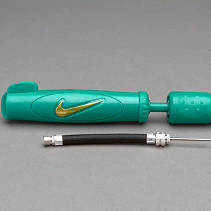 Насос Nike Dual Action Ball Pump, артикул: NSA05393NS-393 фото 3
