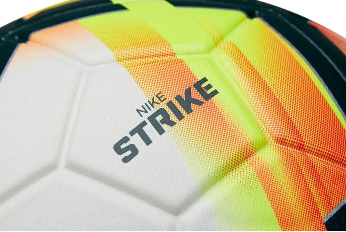 Футбольний м'яч Nike Strike 2018 Serie A, артикул: SC3152-100 фото 2